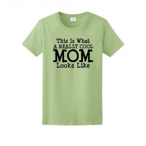 This is What a Really Cool Mom Looks Like